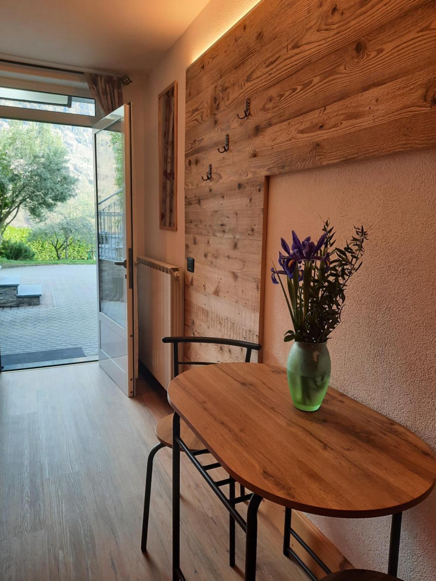 B&B Il Grappolo Bianzone Exteriör bild